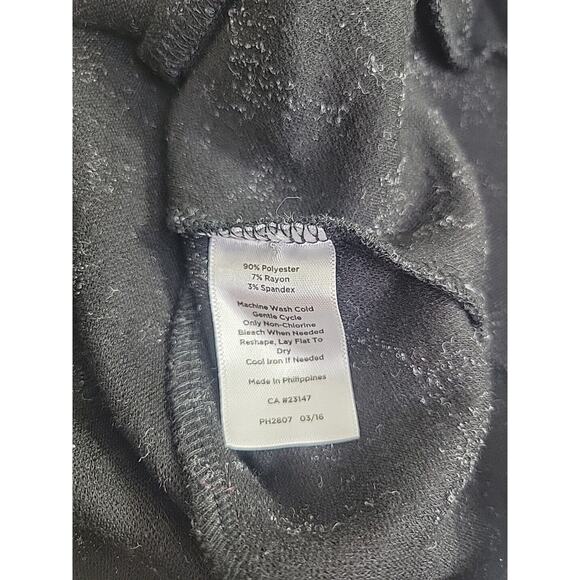 Talbots Black Floral Jacquard Button Down Back Accents Long Sleeve Top SZ Medium - Picture 9 of 9